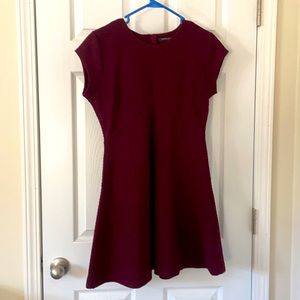 Banana Republic Burgundy Short Sleeve Dress
